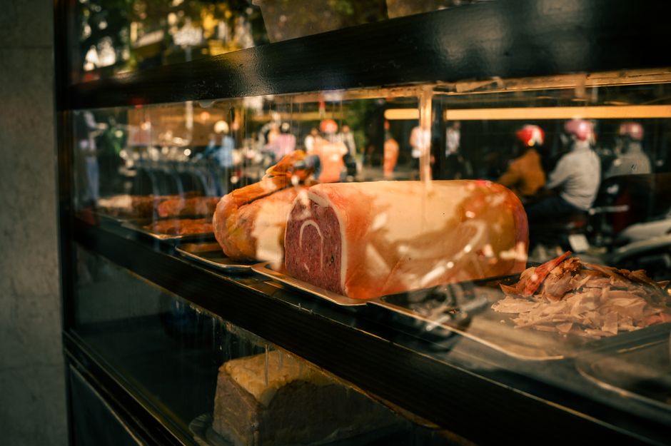 cooked deli meat